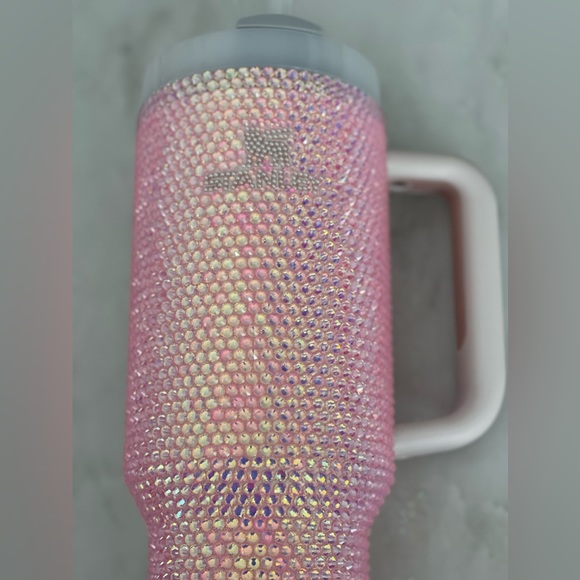 Stanley Rhinestone 40oz Quencher H2.O Flowstate Tumbler - Picture 12 of 12